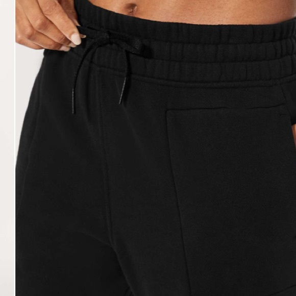 Lululemon Warm For Winter Jogger 10 - Picture 3 of 9